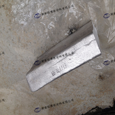 China Mg-Ca Calcium Magnesium Master Alloy , Mgca 20% Mgca 25% Magnesium Alloy supplier