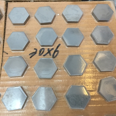 Ballistic Ceramic Plate Boron Ballistic Tiles / Silicon Carbide Ceramic Tiles For Square Hexgonal Rectangular Shape supplier